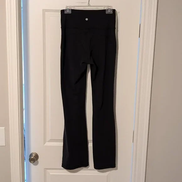 Lululemon Groove Pant Flare Super High-Rise Nulu, Black, Size 8 - Picture 5 of 6